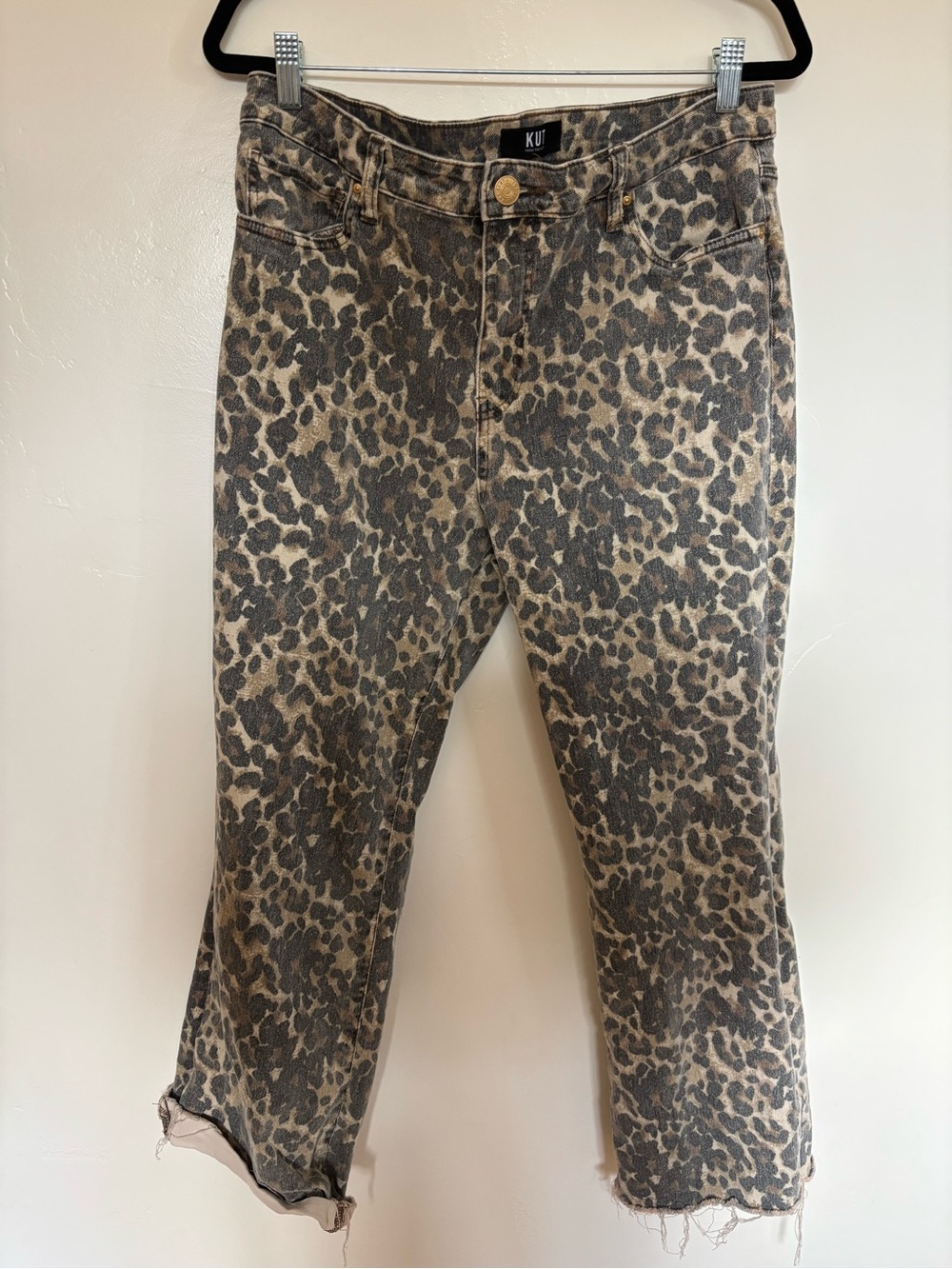 KUT From The Kloth Kelsey Leopard Print Ankle Flare Jeans Size 12 Raw Hem A17